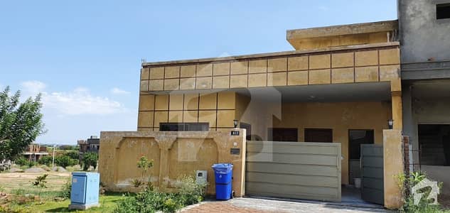 Beautiful Looking House For Sale In Investor Price Best Chance For Living Or Investment Beautiful Looking House For Sale In Investor Price Best Chance For Living Or Investment