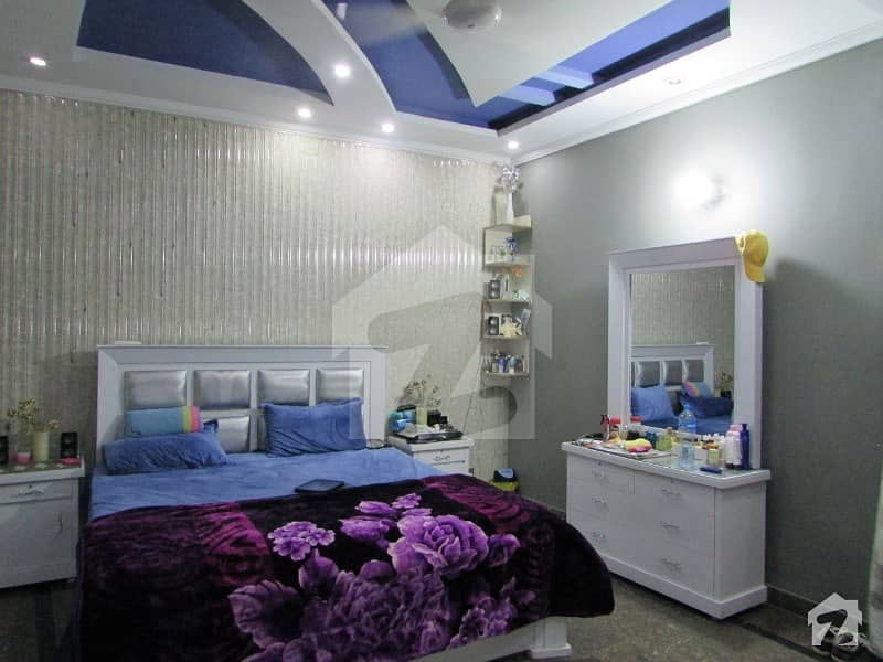سمن آباد لاہور میں 4 کمروں کا 4 مرلہ مکان 1.5 کروڑ میں برائے فروخت۔