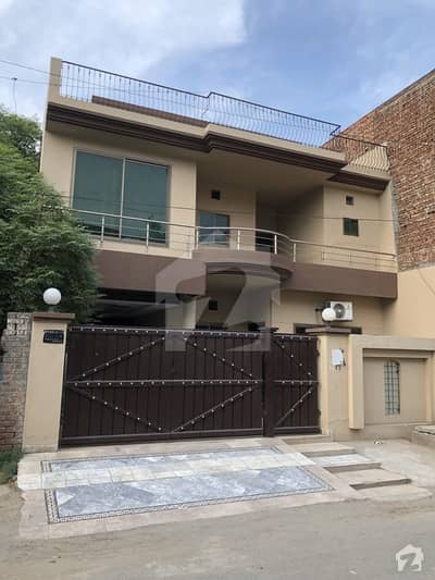 10 Marla Super Furnished Triple Storey House 10 Marla Super Furnished Triple Storey House