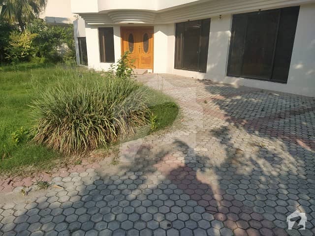 7 Bedroom House For Sale In F-7