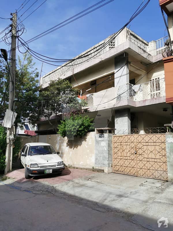 House For Sale In Semi Commercial Area 6th Road Near Total Pump