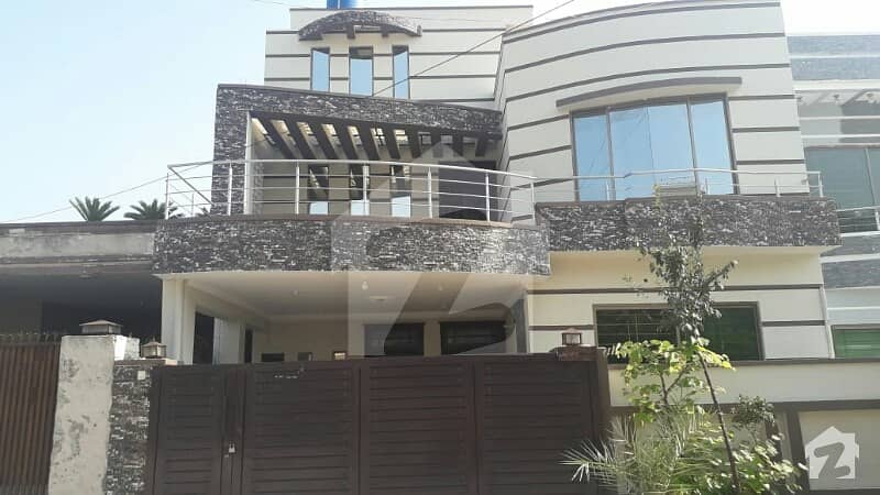 گلریز ہاؤسنگ سکیم راولپنڈی میں 6 کمروں کا 10 مرلہ مکان 1.85 کروڑ میں برائے فروخت۔