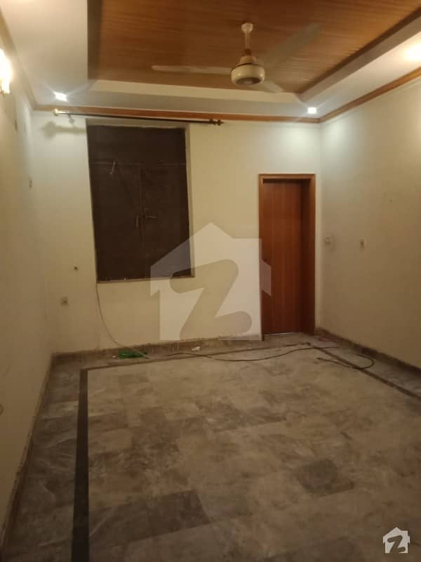 10 Marla Upper Portion For Rent In Allama Iqbal Town Chinab Block