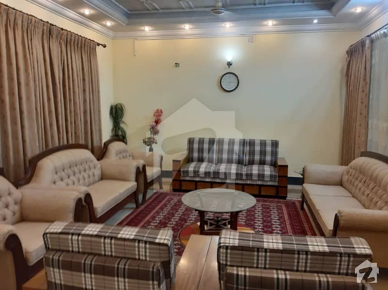 حیات آباد فیز 7 - ای6 حیات آباد فیز 7 حیات آباد پشاور میں 5 کمروں کا 1 کنال مکان 4.95 کروڑ میں برائے فروخت۔