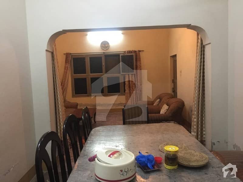 سمن آباد کالونی ملتان میں 3 کمروں کا 13 مرلہ مکان 1.15 کروڑ میں برائے فروخت۔