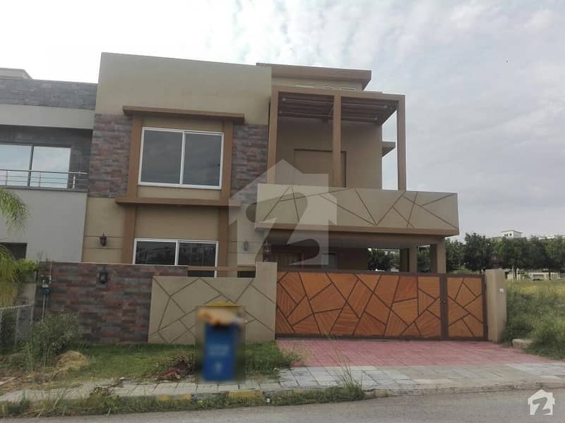 House For Sale C Block House For Sale C Block
