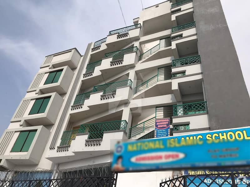 کور کمپلیکس پشاور میں 3 کمروں کا 4 مرلہ فلیٹ 69.4 لاکھ میں برائے فروخت۔
