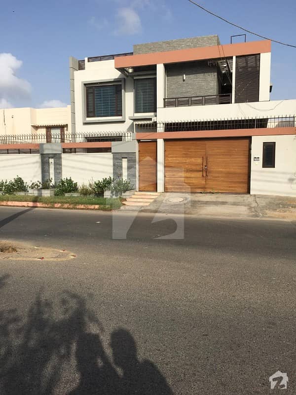 Chance Deal 666 Yards Beautiful Slightly Used Bungalow With Swimming Pool In Prime Location Of Dha Phase 6 Karachi