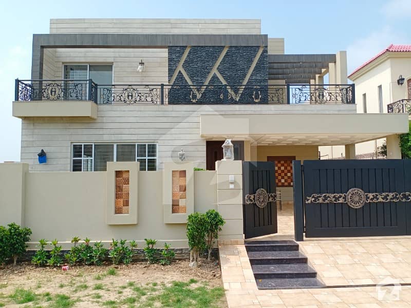 Modern Design 1 Kanal Brand New Beautiful And Luxury Bungalow For Sale