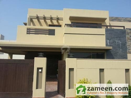 Mazhar Muneer Designed, Spacious 10 Marla Bungalow For Sale