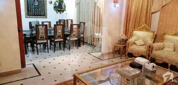 385 Sq Yards Block 7 Ultra Modern Lavish One Unit Bungalow For Sale 385 Sq Yards Block 7 Ultra Modern Lavish One Unit Bungalow For Sale