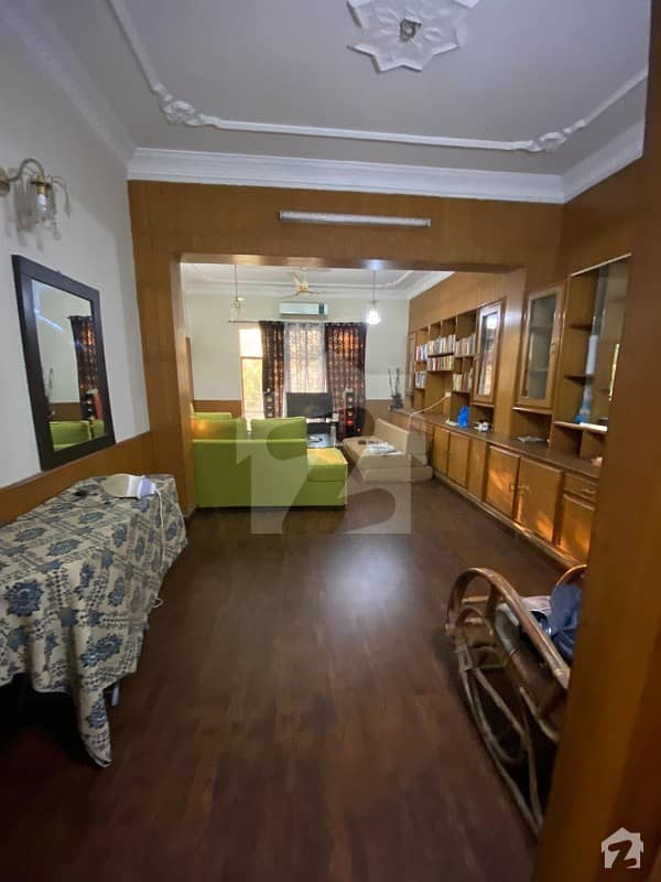 10 Marla Wooden Flooring Upper Portion For Rent