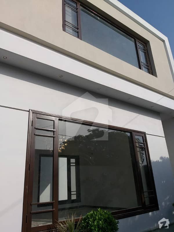 Brand New Ultra Modern Architectural House For Sale