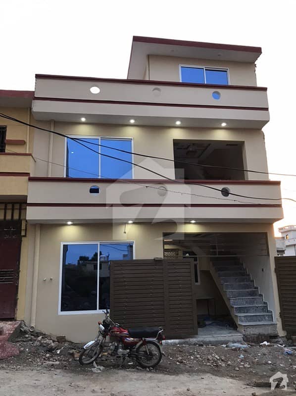 Size 25x40 Double Storey House For Sale  20 ft street