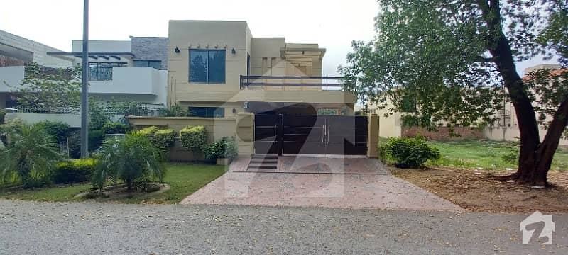 10 Marla Facing Park Designer House Available For Rent Near To Jalal Sons