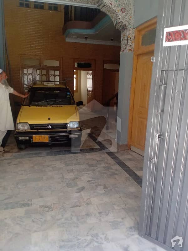 ڈلا زیک روڈ پشاور میں 7 کمروں کا 5 مرلہ مکان 30 ہزار میں کرایہ پر دستیاب ہے۔