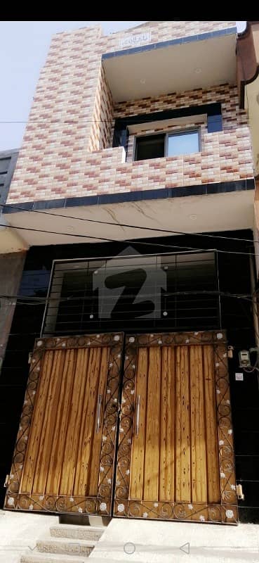 ملت چوک فیصل آباد میں 3 کمروں کا 2 مرلہ مکان 42 لاکھ میں برائے فروخت۔