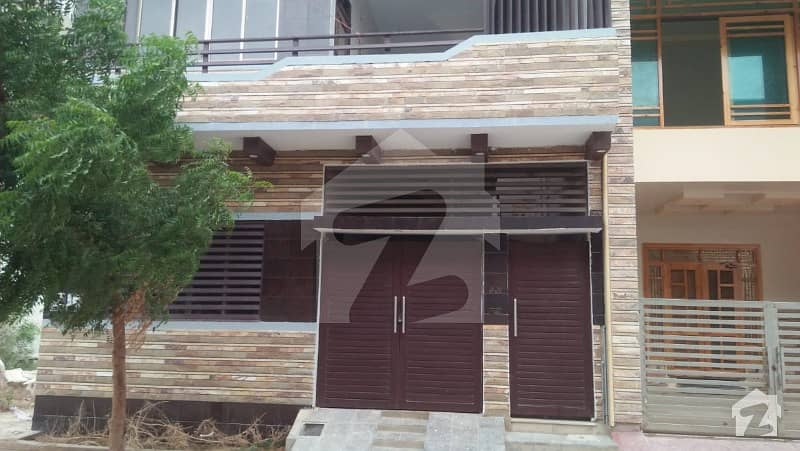 گلشنِ معمار - سیکٹر کیو گلشنِ معمار گداپ ٹاؤن کراچی میں 4 کمروں کا 5 مرلہ مکان 1.2 کروڑ میں برائے فروخت۔