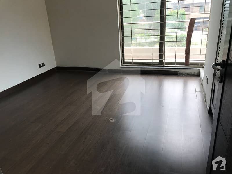 10 Marla Full Bungalow For Rent In Dha