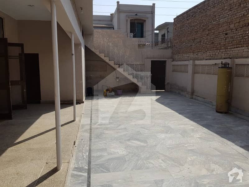 Upper Portion Available For Rent In Kehkeshan Street No 8