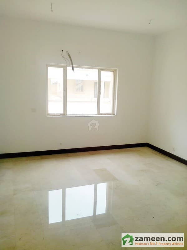Askari 10 Beautiful And 24 Hours Secure Area House For Sale On Corner Ideal Location