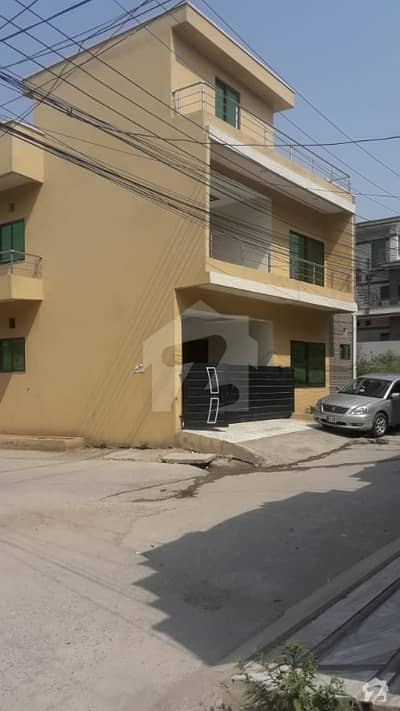 گلستانِ جناح کالونی راولپنڈی میں 4 کمروں کا 5 مرلہ مکان 1 کروڑ میں برائے فروخت۔