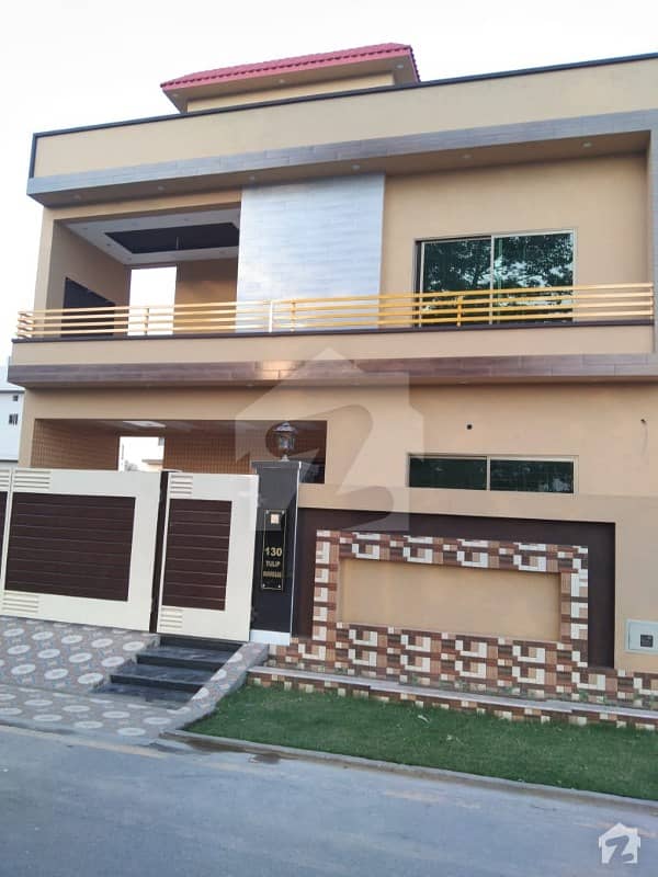 10 Marla 7 Bedroom House For Sale