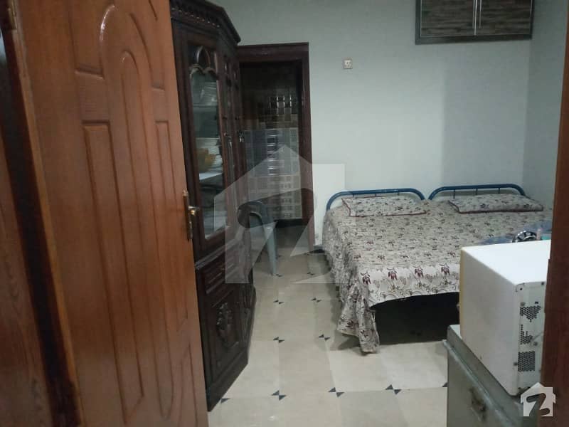 لالہ زار راولپنڈی میں 2 کمروں کا 4 مرلہ مکان 72 لاکھ میں برائے فروخت۔