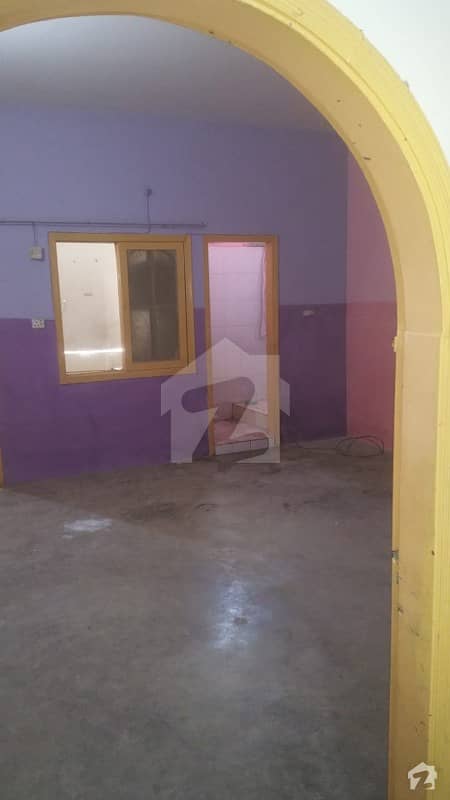 Room For Rent On Facing Main Road
