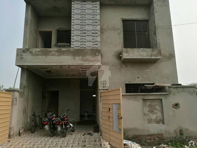 ایڈن ریزیڈینشیا ایڈن لاہور میں 3 کمروں کا 4 مرلہ مکان 90 لاکھ میں برائے فروخت۔