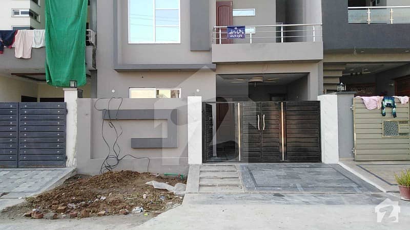 5 Marla Brand New House Is Available For Sale In Izmir Town Block N2 Lahore