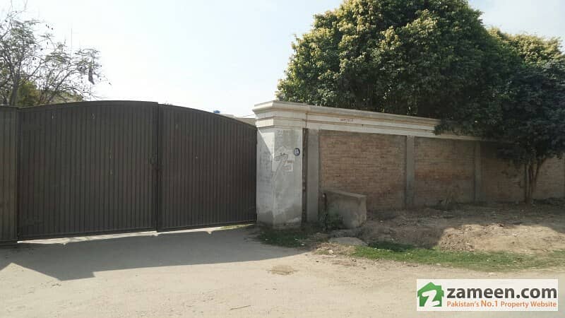 Single Storey Commercial House For Rent