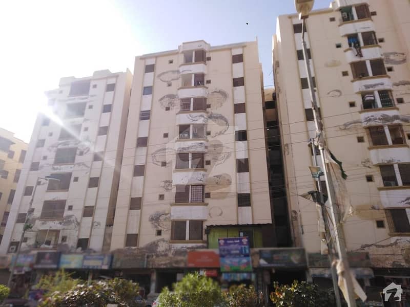3rd Floor Flat Available For Sale At Naseem Shopping Mall Qasimabad Hyderabad