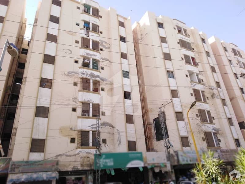 3rd Floor Flat Available For Sale At Naseem Shopping Mall Qasimabad Hyderabad