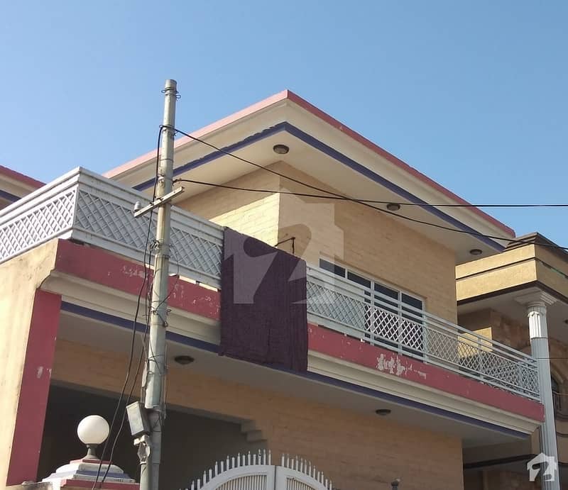 اسلم شہید روڈ راولپنڈی میں 5 کمروں کا 7 مرلہ مکان 1.4 کروڑ میں برائے فروخت۔