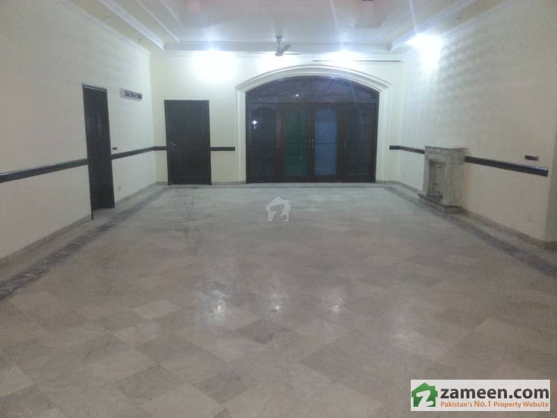 2. 5 Kanal Commercial Property For Rent Qarshi Road
