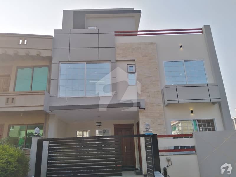 30x60 Corner Double Storey House Available For Sale In G-13/2 Islamabad