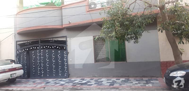 8  Marla Triple Storey House With 6 Beds Near  Almakkah Society Punjab Govt Society Phase 1  College Road  And Pia Road