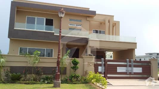 1 Kanal Brand New House Near To Park Near To Mb Excellent Location 1 Kanal Brand New House Near To Park Near To Mb Excellent Location