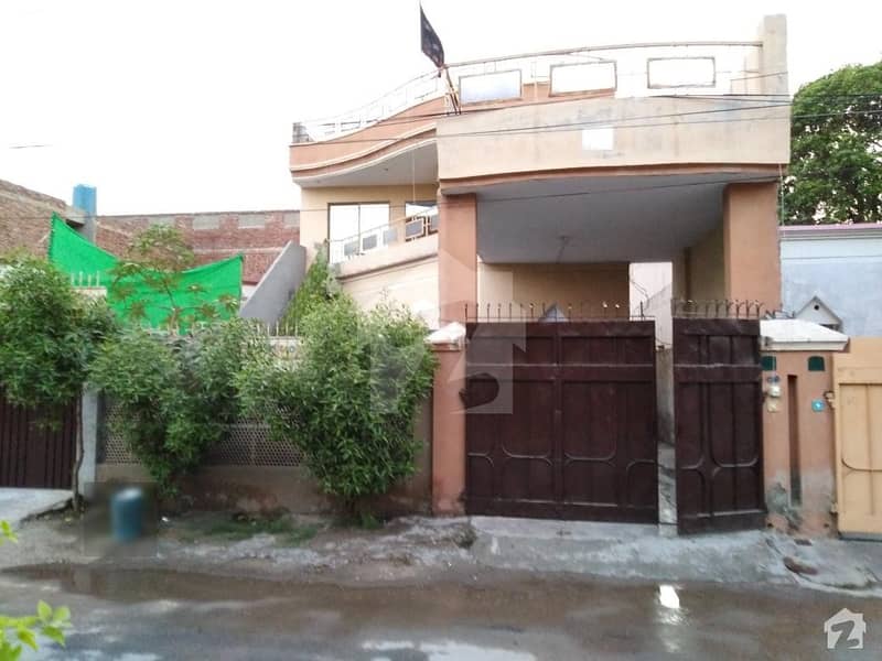 خان ویلیج ملتان میں 2 کمروں کا 7 مرلہ مکان 15 ہزار میں کرایہ پر دستیاب ہے۔