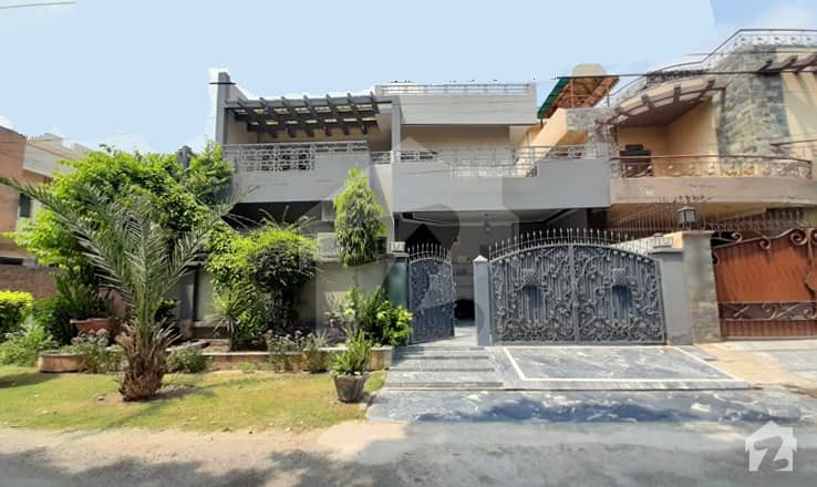 11 Marla Renovated House For Sale In J2 Block Of Wapda Town Phase 1 Lahore