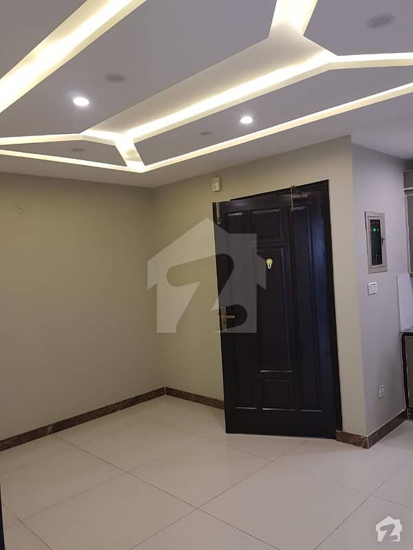 01 Bed  Apartment Available For Rent In Bahria Orchard D Block Lahore