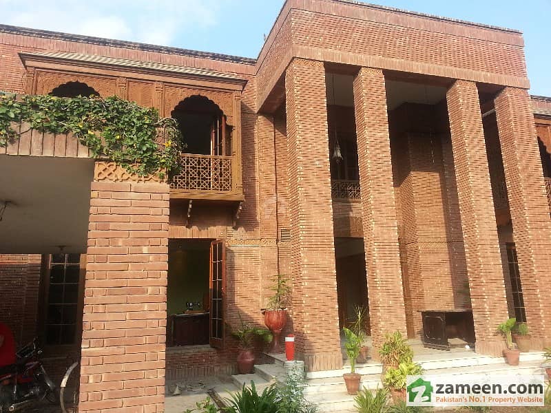 2 Kanal Facing Park House For Sale In Model Town