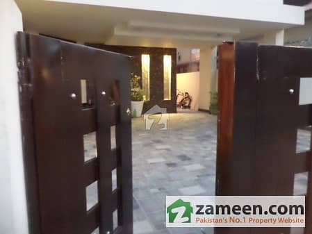 1 Kanal House Facing Park For Sale In Model Town
