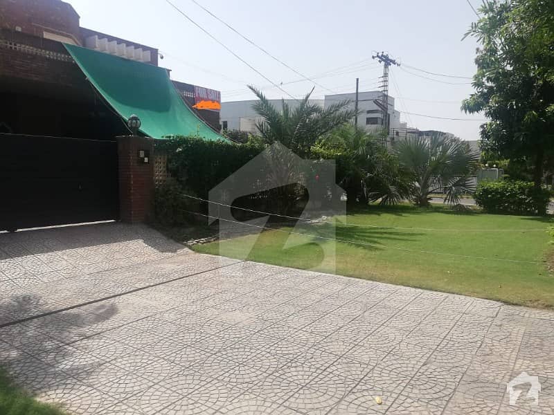 1 Kanal Old House Available For Sale In Cc Block Dha Phase 4 Lahore