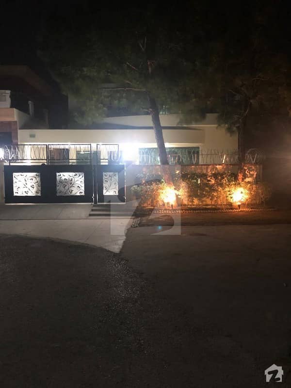 D H A Lahore 10 Marla Owner Build Design House Full Furnished With 100 Original Pics Available For Rent D H A Lahore 10 Marla Owner Build Design House Full Furnished With 100 Original Pics Available For Rent