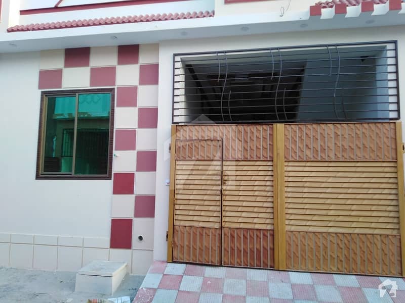رفیع قمر روڈ بہاولپور میں 2 کمروں کا 4 مرلہ مکان 40 لاکھ میں برائے فروخت۔