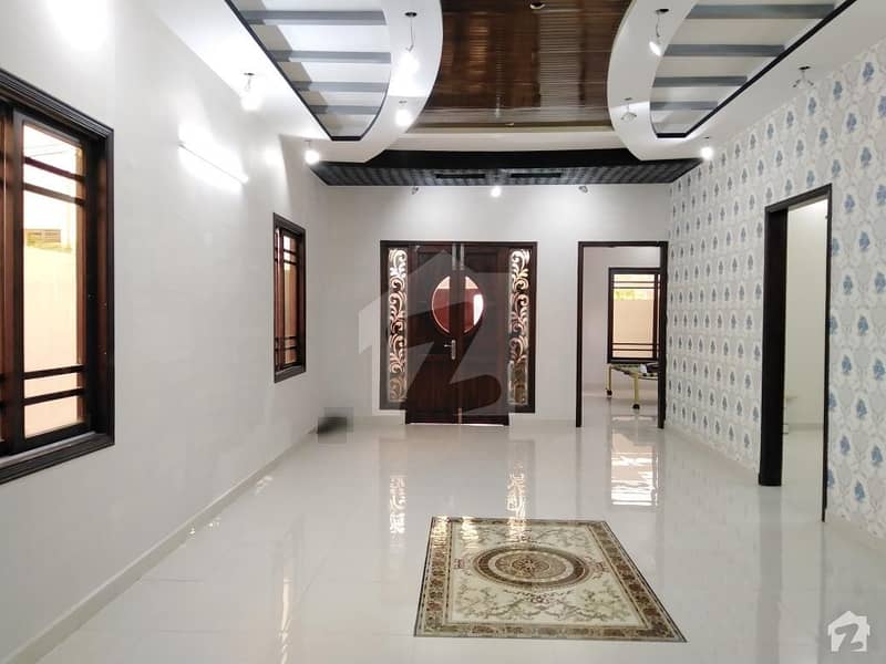 گلستانِِ جوہر ۔ بلاک 3 گلستانِ جوہر کراچی میں 8 کمروں کا 12 مرلہ مکان 4.25 کروڑ میں برائے فروخت۔