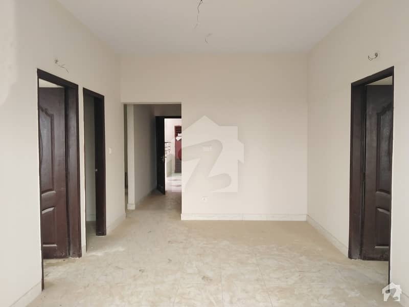یونیورسٹی روڈ کراچی میں 2 کمروں کا 5 مرلہ فلیٹ 70 لاکھ میں برائے فروخت۔