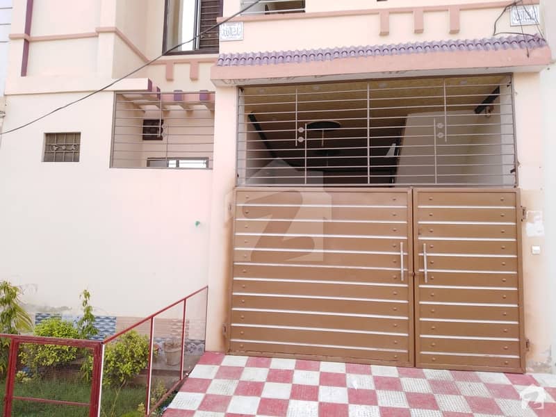 رفیع قمر روڈ بہاولپور میں 4 کمروں کا 5 مرلہ مکان 60 لاکھ میں برائے فروخت۔